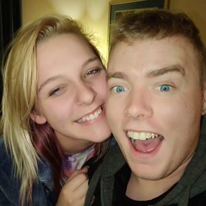 Meet your Posher, Lee